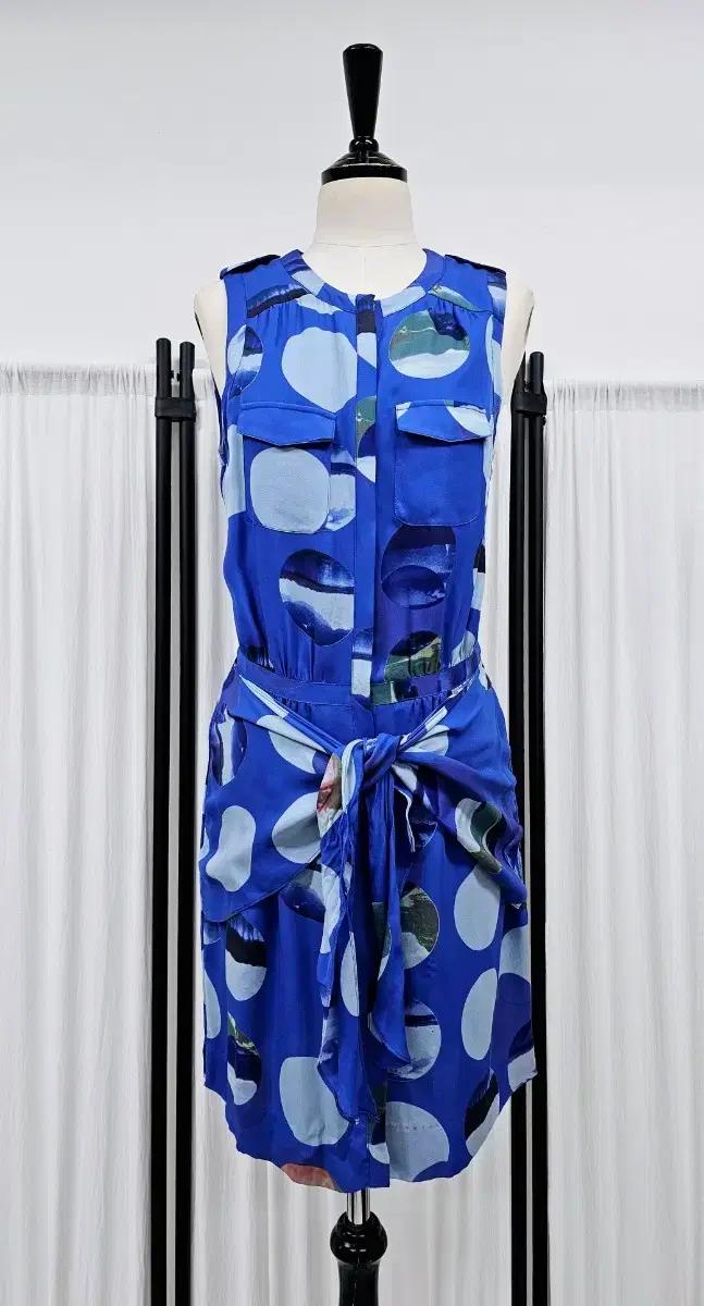 (새상품)LEIFSDOTTIR 민소매원피스 프린트쉬폰원피스