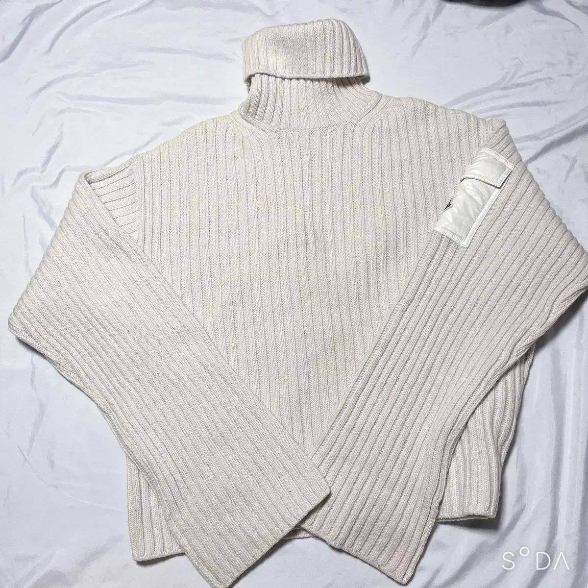 몽클레어 니트 s~m(정)