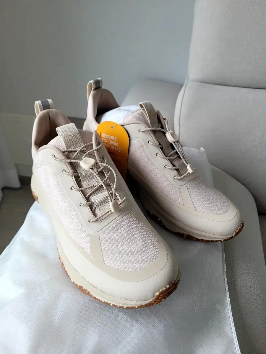 핏플랍 스니커즈 265