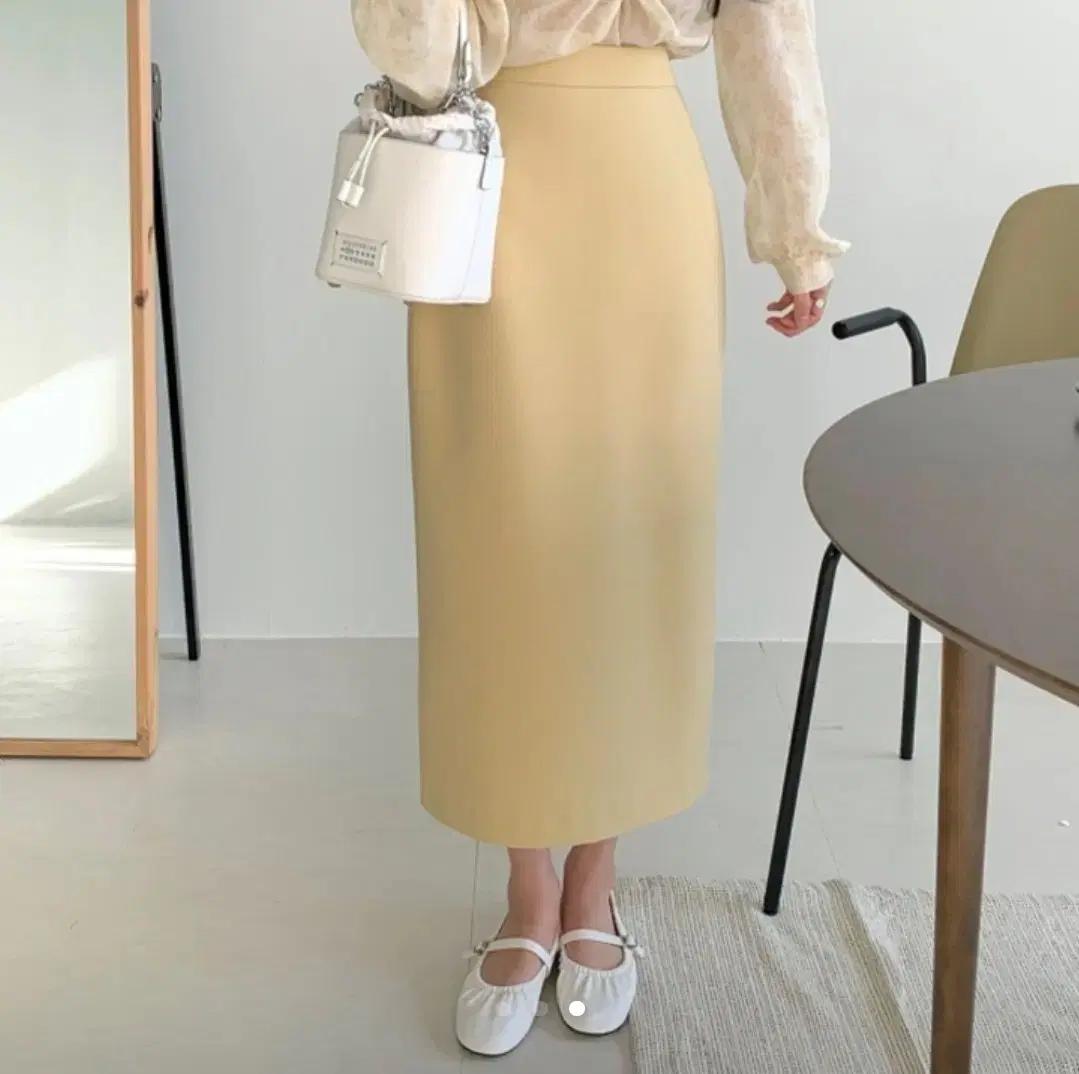 새상품) 컬러위드클로젯 롱스커트 H라인 하객룩 출근룩 직장인룩 디얼클로젯