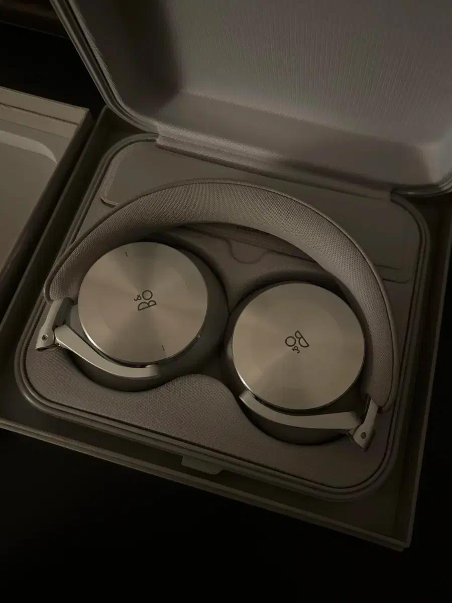 뱅앤올룹슨 H95 최상급 블루투스 헤드셋 그레이 판매합니다!