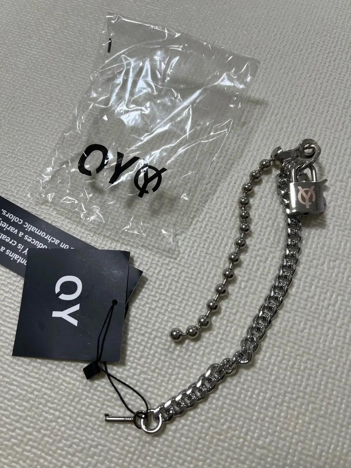 OY LOGO CHAIN 오와이 로고 체인