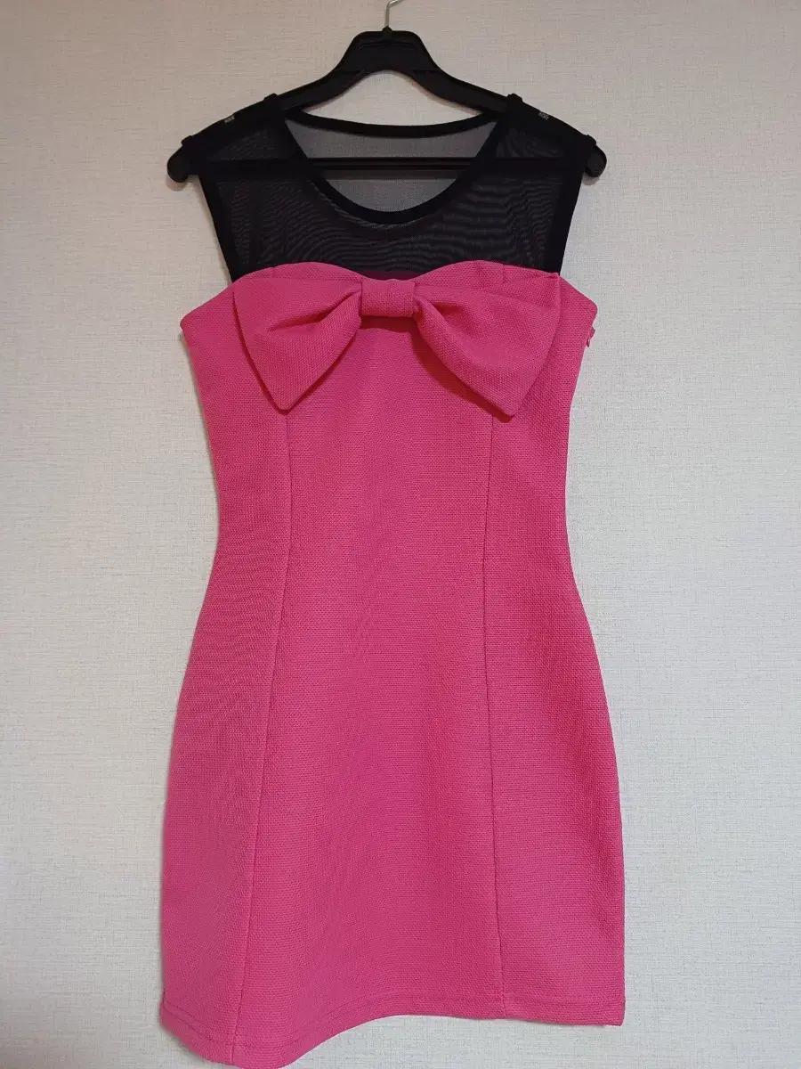 (새옷)핑크리스트 가슴 커보이는 매쉬 리본 배색 타이트핏 홀복 원피스