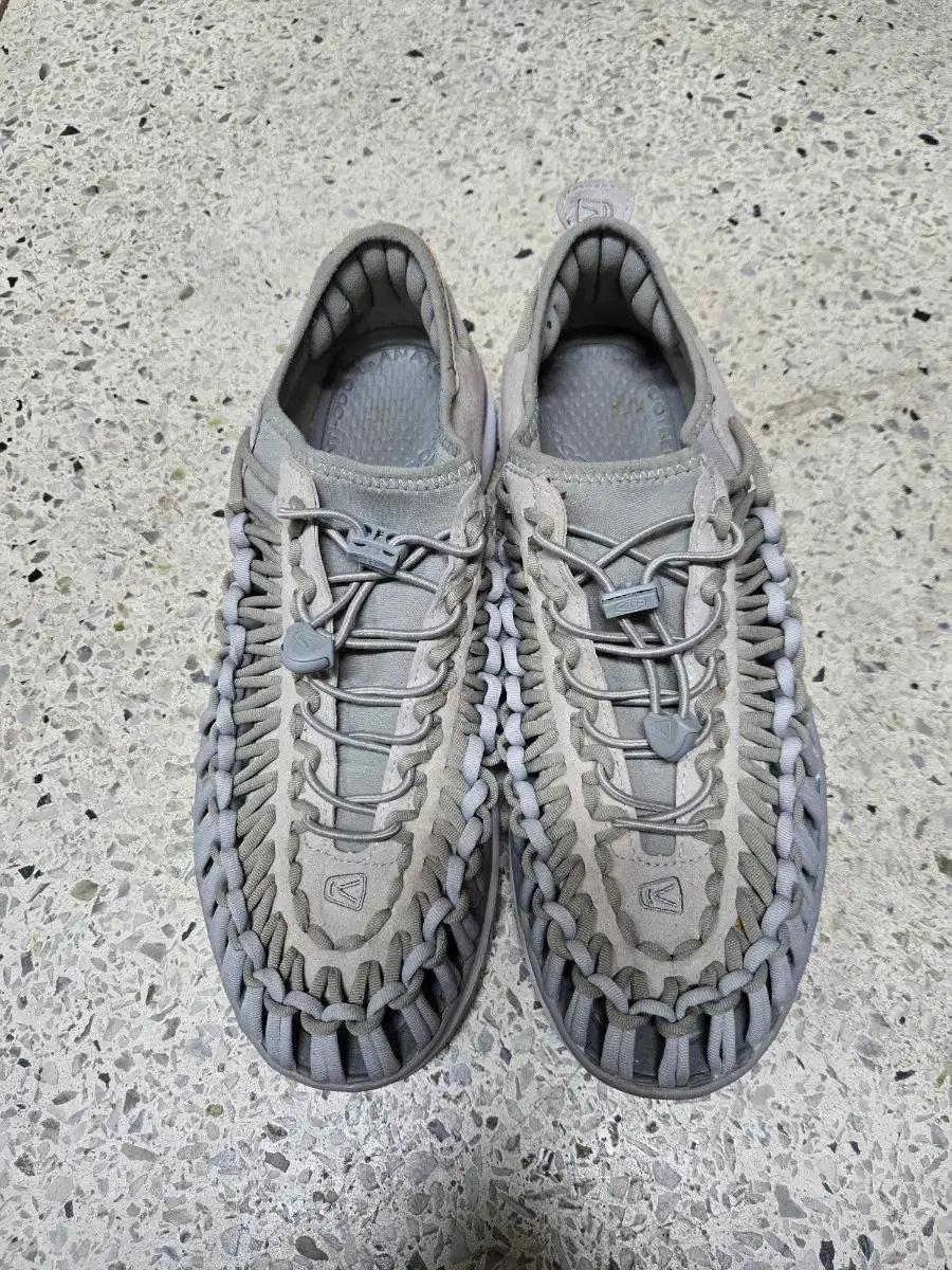 킨  KEEN 킨 유니크 샌들 남성 스니커즈 290