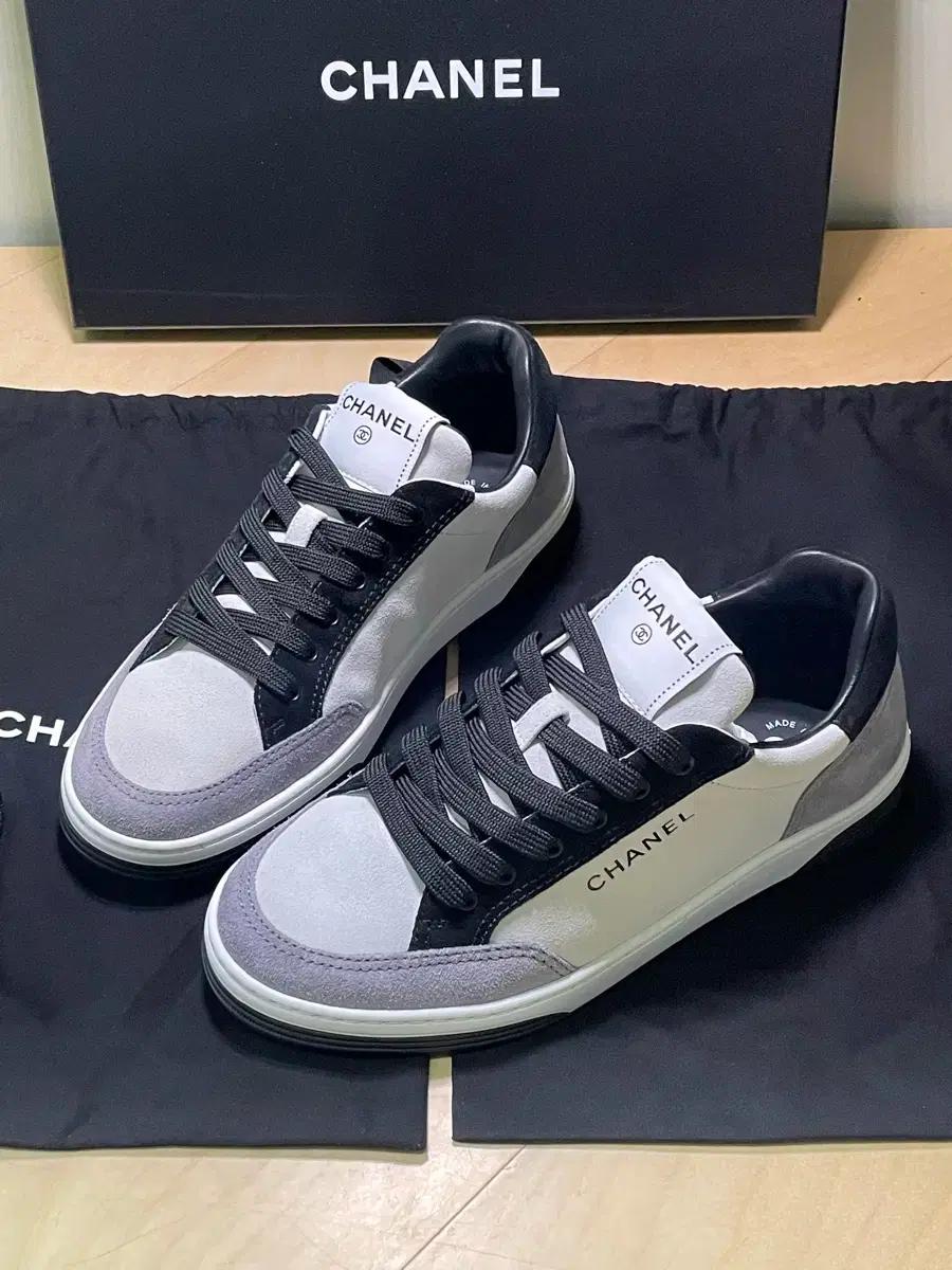 샤넬 레터링 로고 스니커즈 36사이즈 새상품