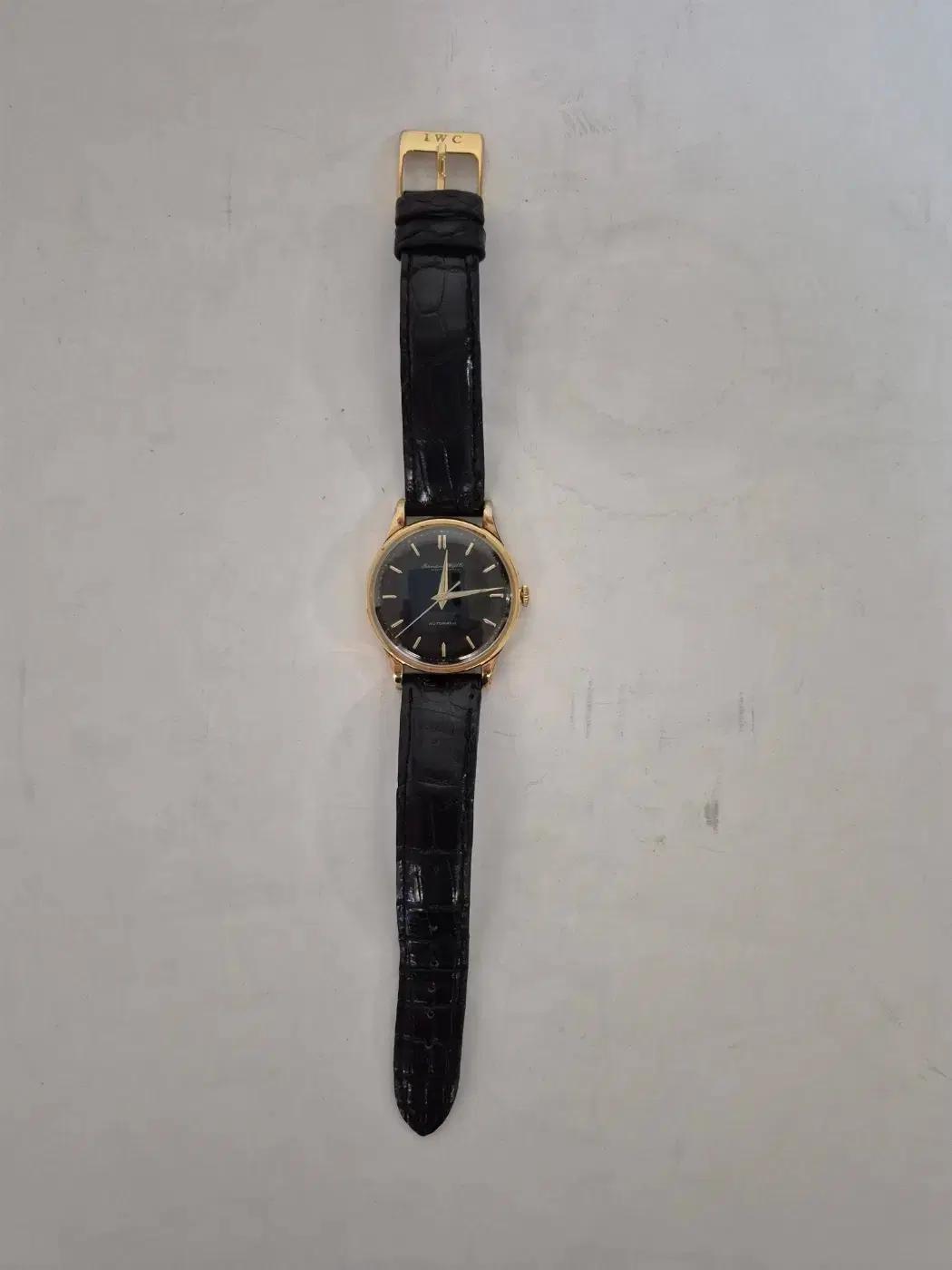 하이엔드 IWC 18k 수동시계 (칼침)