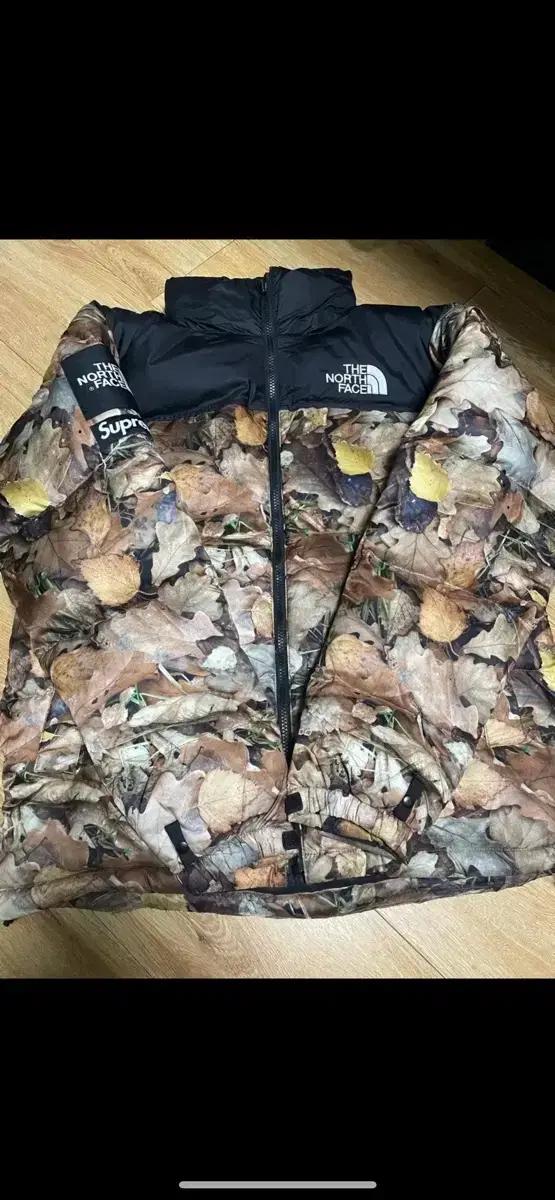 [M] 슈프림 노스페이스 낙엽 눕시 자켓