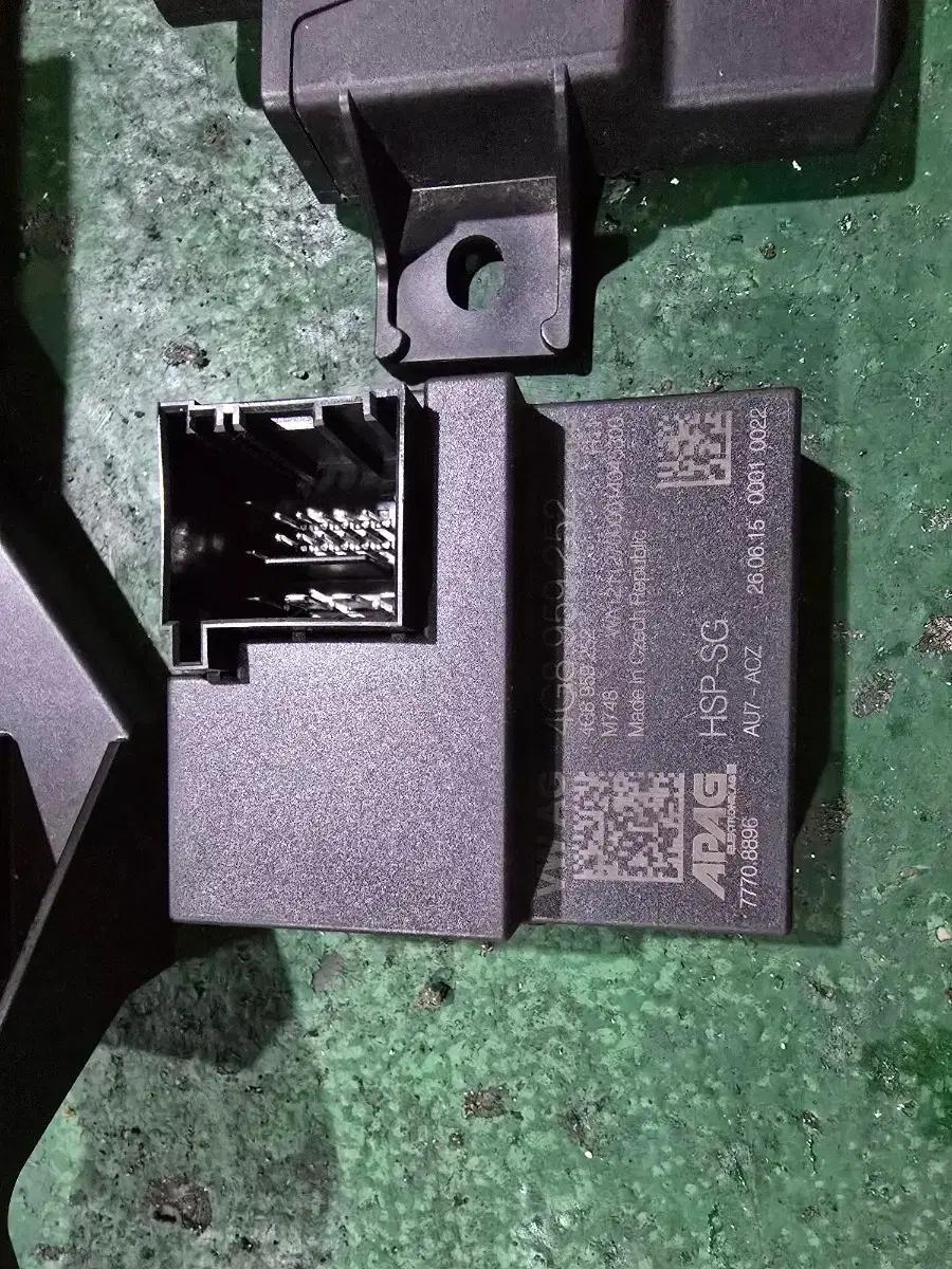 아우디 A7 C7 스포일러 컨트롤 모듈 4g8959252