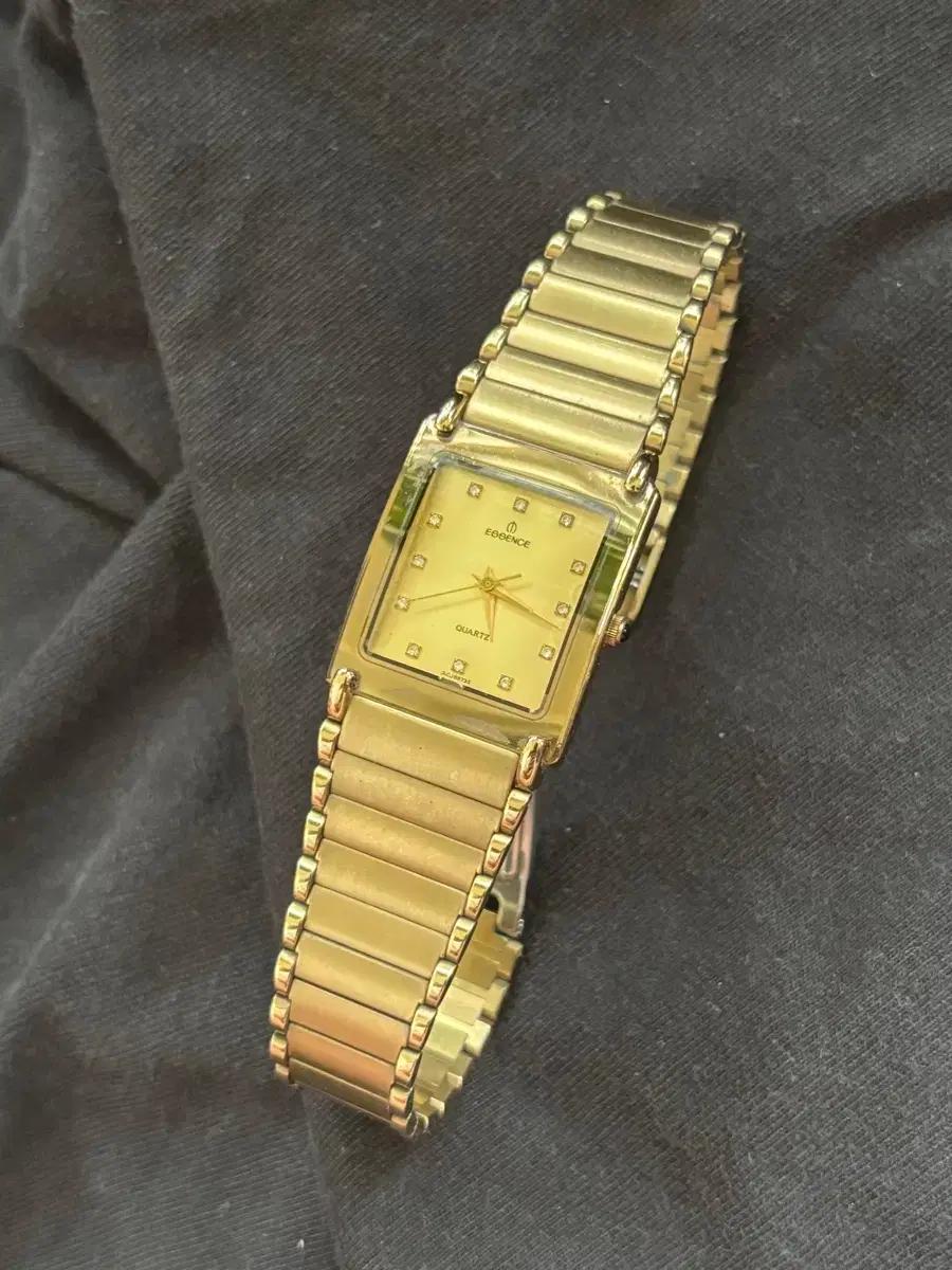 vintage essence metal watch