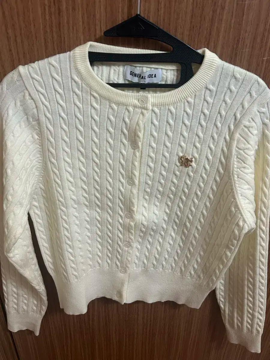 제너럴아이디어 케이블니트 xs (택포가격)