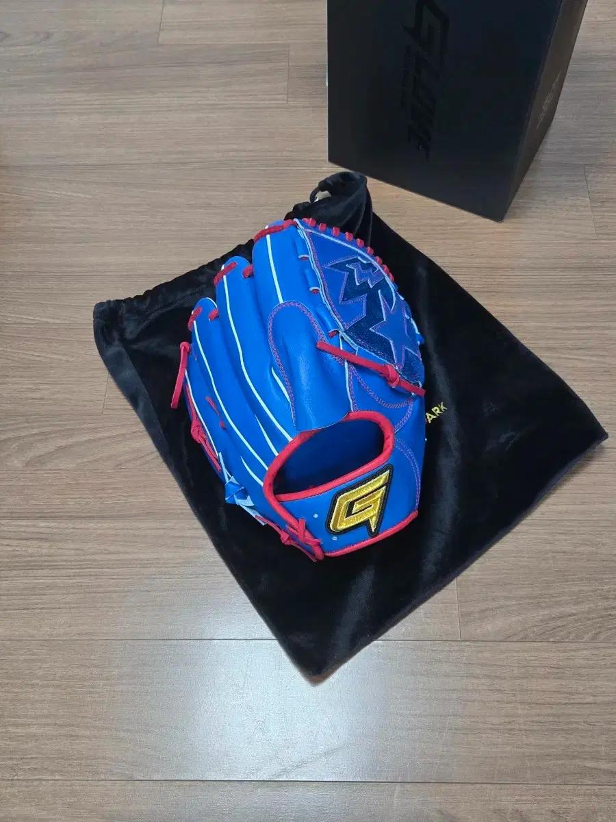 골드 슈프림 원태인 2023년 모델 판매합니다