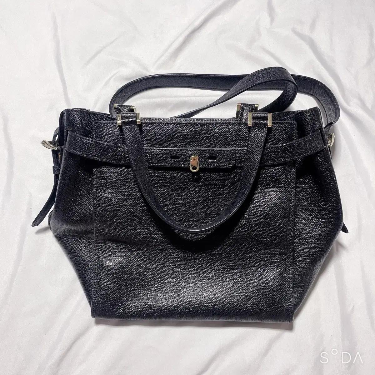 발렉스트라 숄더백