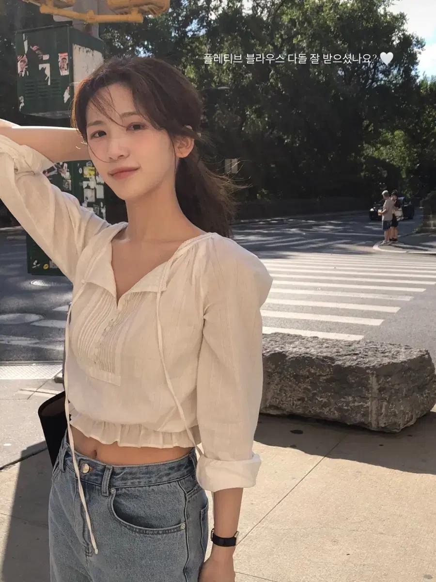 더바넷 플레티브 블라우스