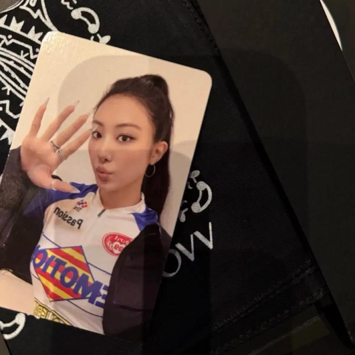 MEOVV 미야오 가원 엠카 공방포카 양도