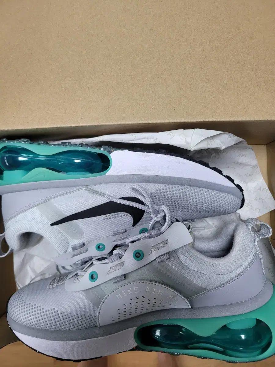 나이키 에어맥스(새제품)팝니다