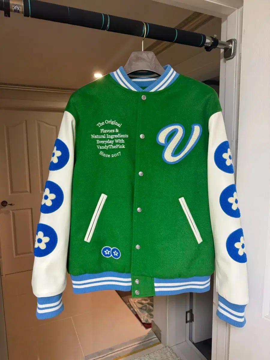 반디더핑크 (vandy the pink) 레모네이드 바시티