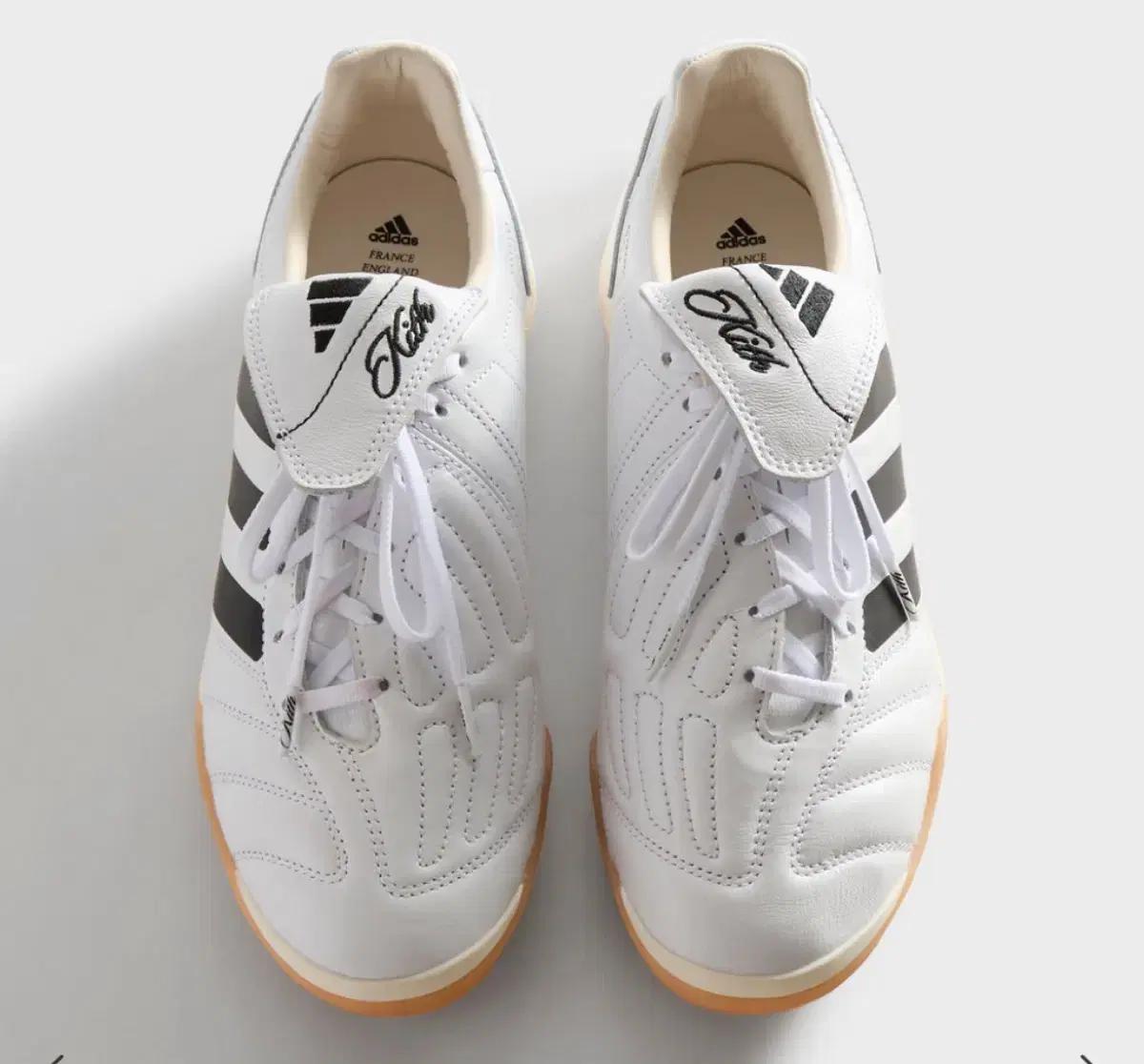 아디다스 키스 Kith 프리데터 Predator 2002 화이트블랙