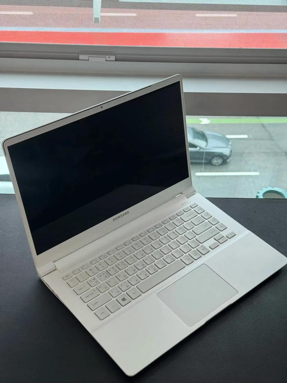 <가성비 노트북 중고> 삼성 15인치 노트북9 metal NT900X5M