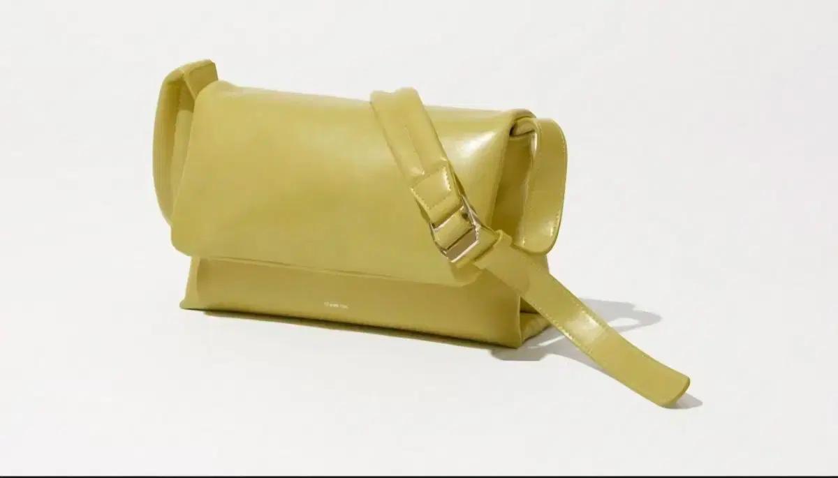 (새상품) 스탠드오일 플러피 크로스백