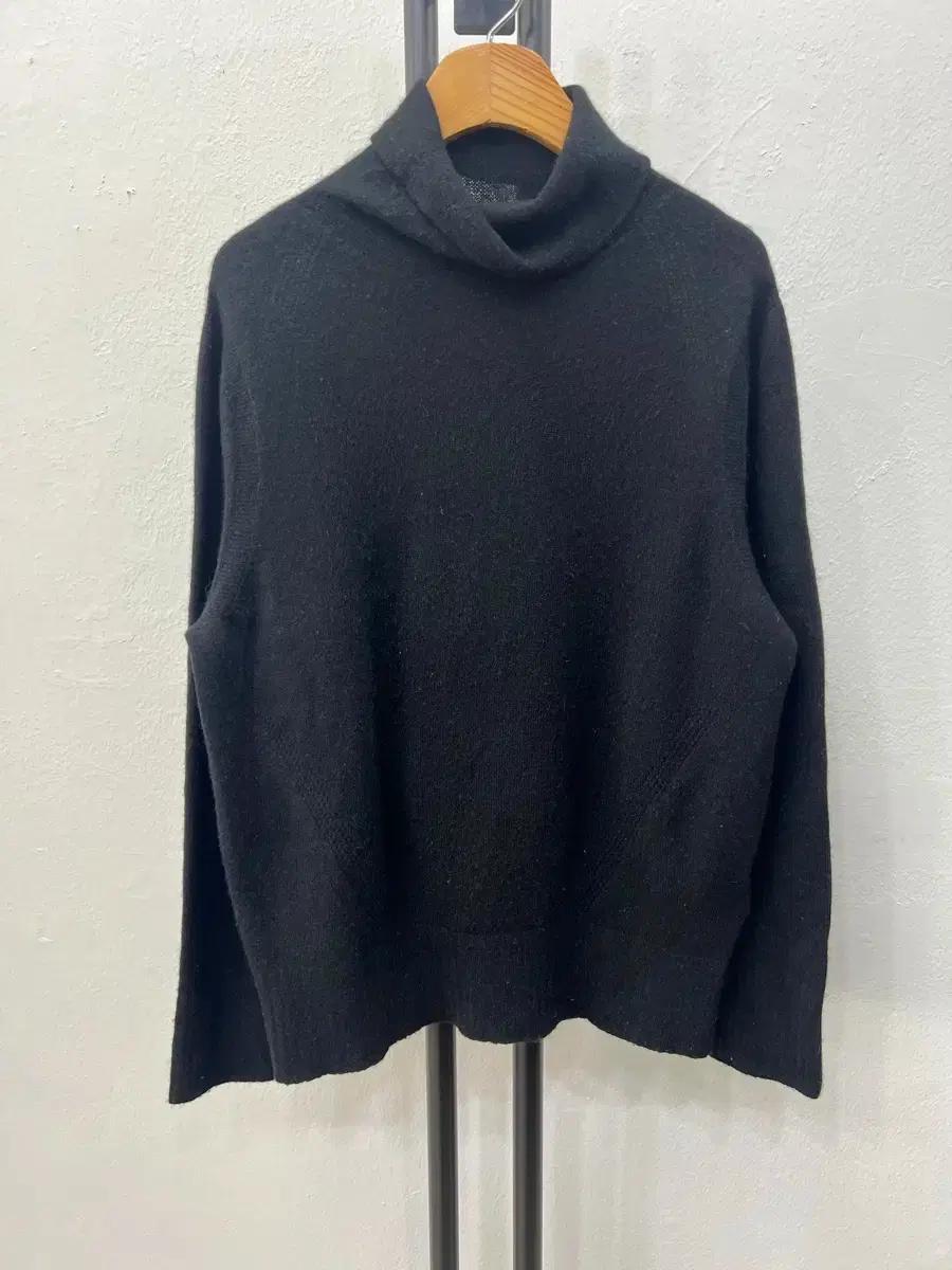 매장판정품) 벨스타프 한섬 여성 캐시미어100 터틀넥 니트 90