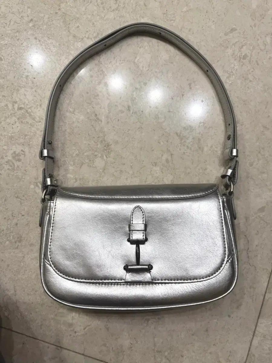 루에브르 삭드벨로 미니실버 실버백 루에브르가방