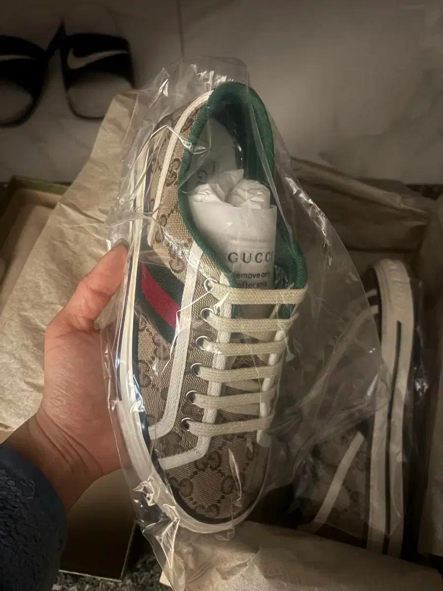 새상품 풀박) 구찌 스니커즈 여성용