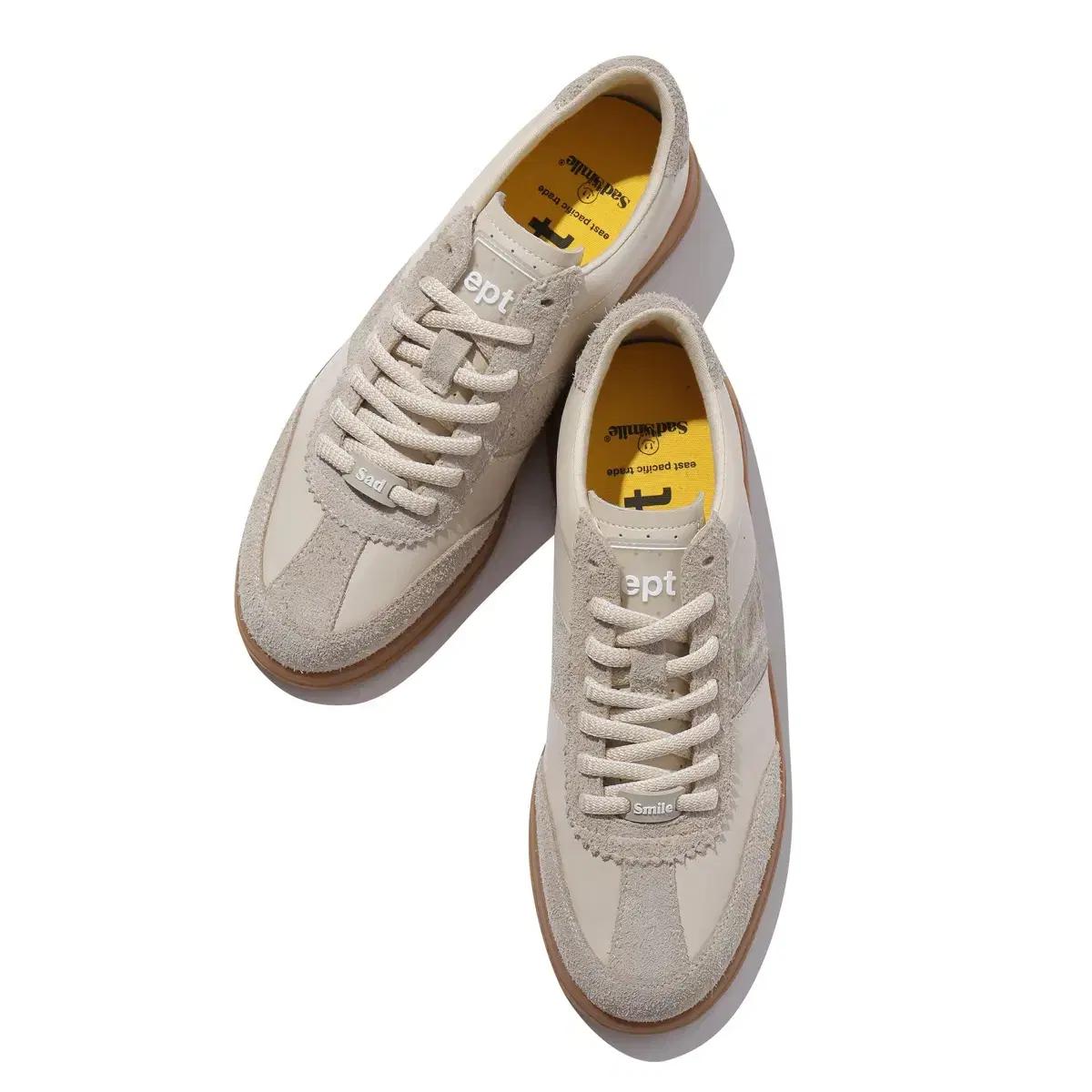 (새상품) 커스텀멜로우 EPT santos sneakers
