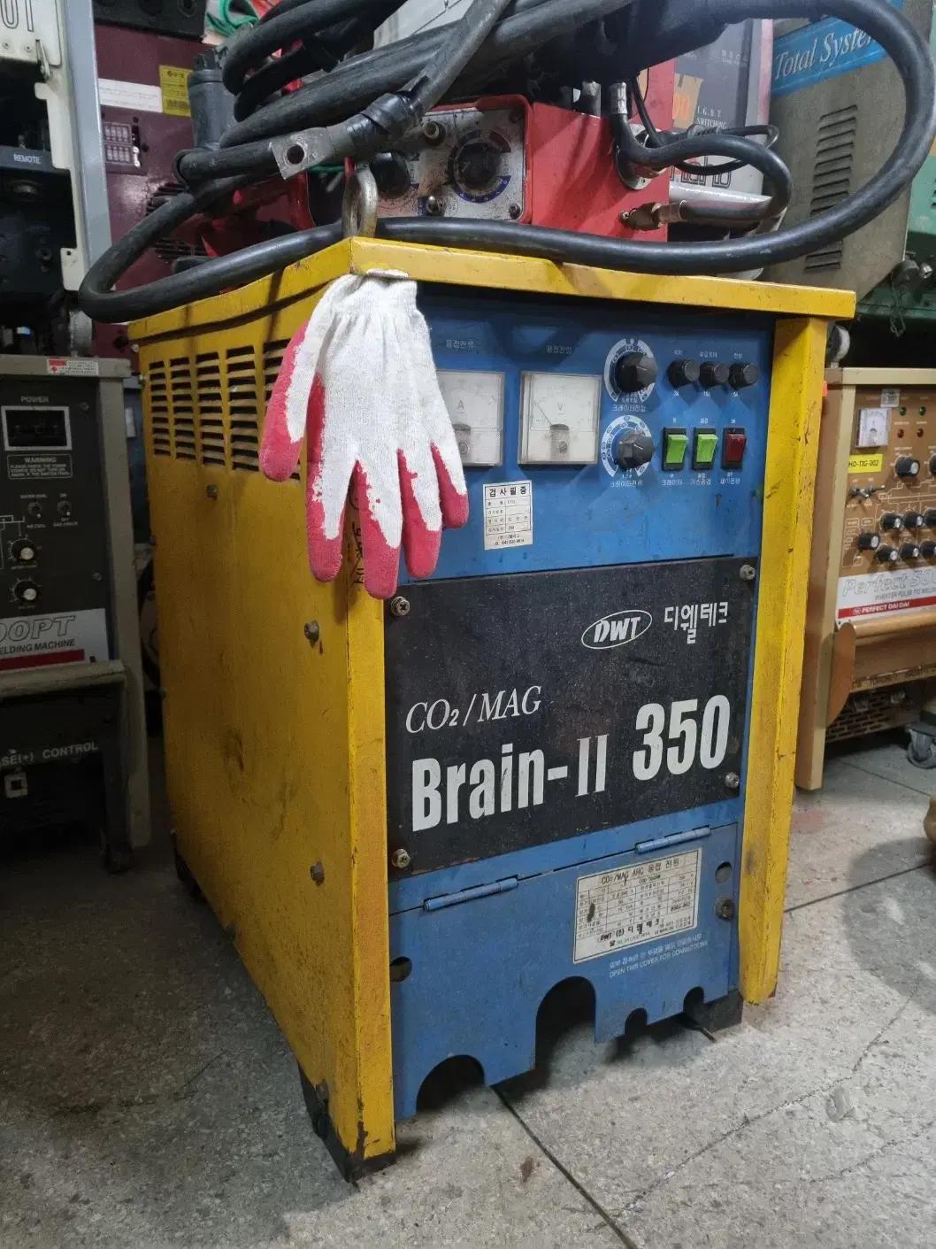 디웰테크 CO2용접기 350A 72만원