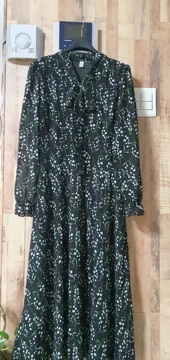 쉬폰앞리본원피스 새상품