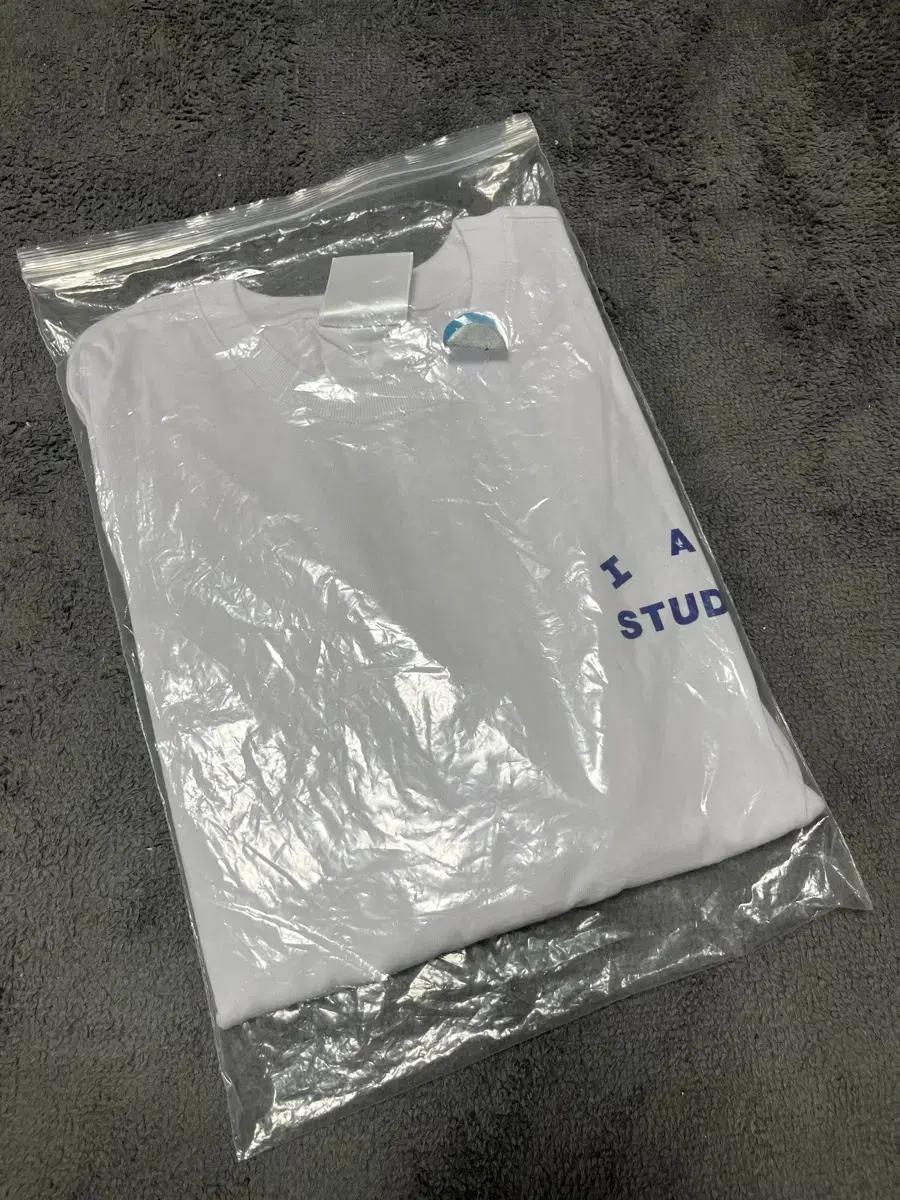 [새상품] 아이앱 반팔 화이트 네이비