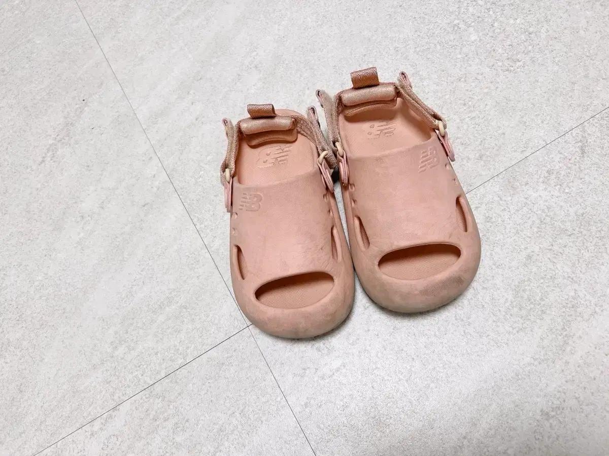 아기뉴발샌들 뉴발크록스 180