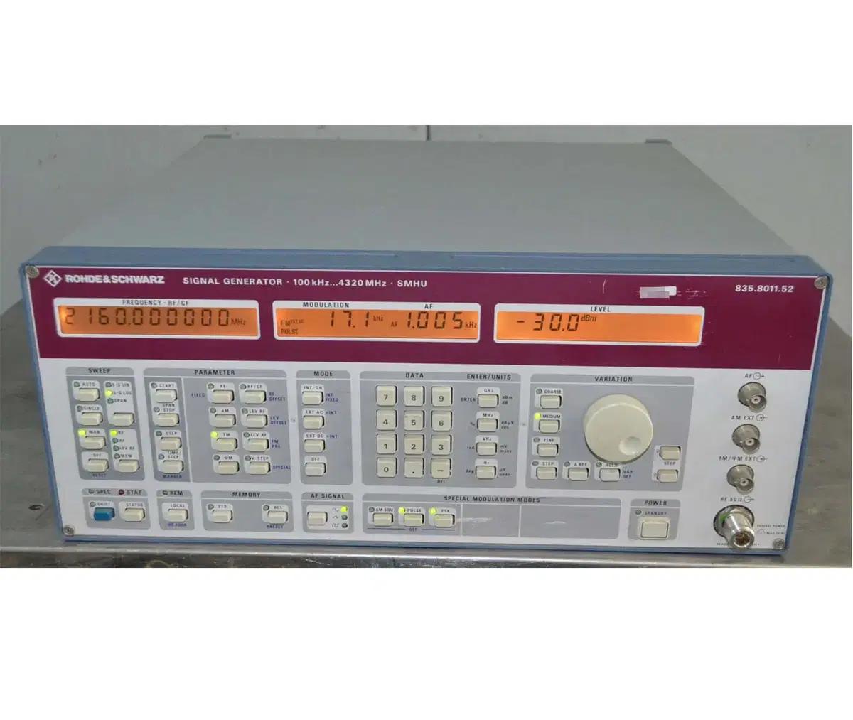 Rohde & Schwarz Generator 100kHz-4320MHz