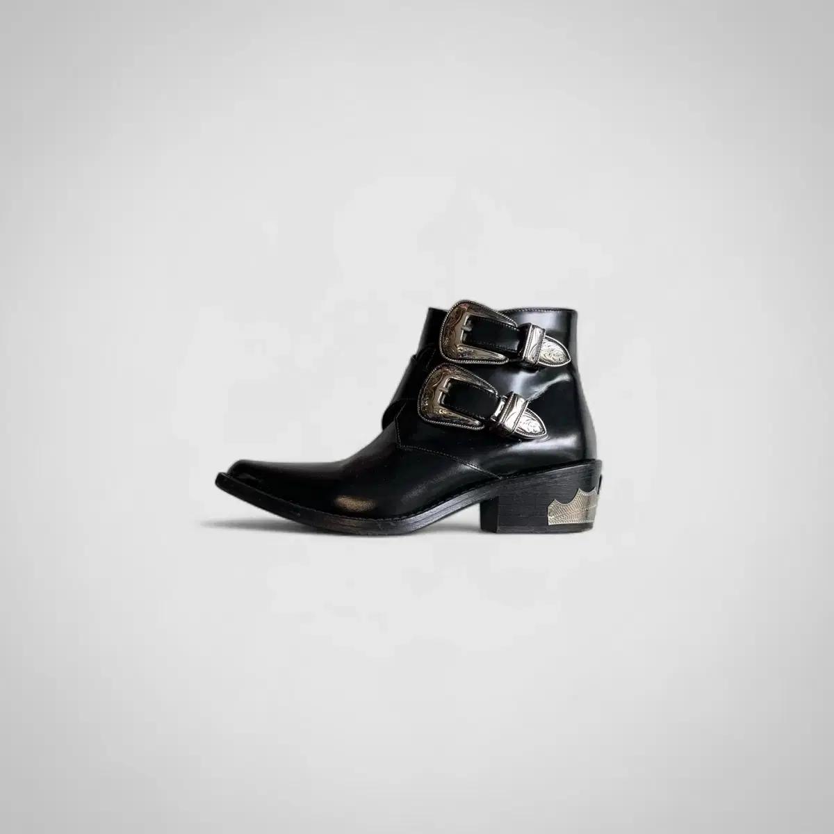 Toga shoes