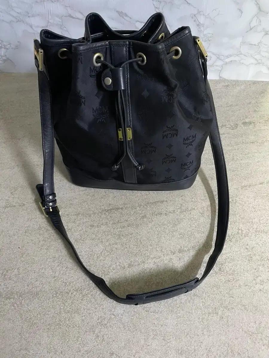 (정품) MCM 비세토스 버킷백