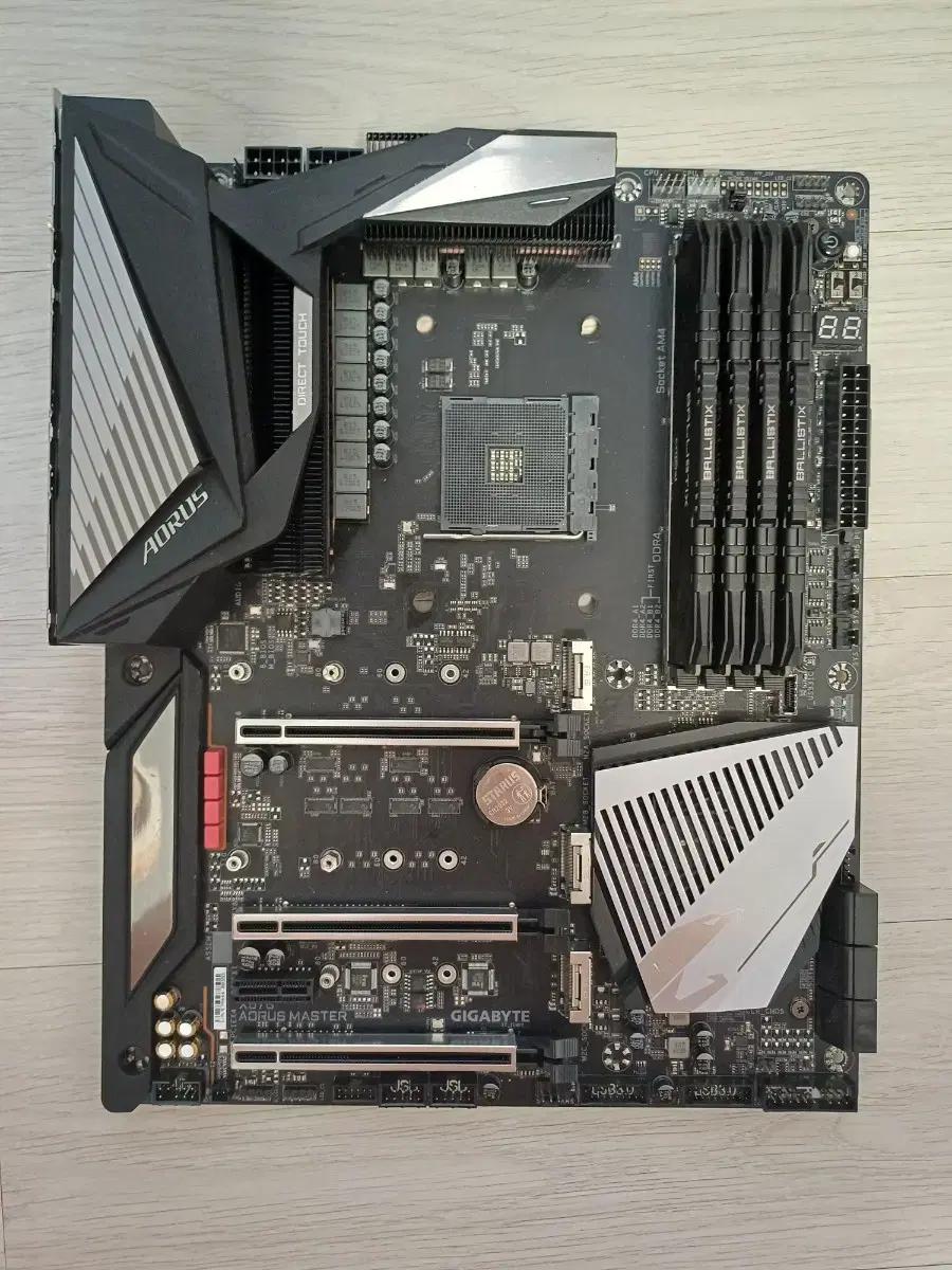 x570 aorus master 판매합니다(고장)