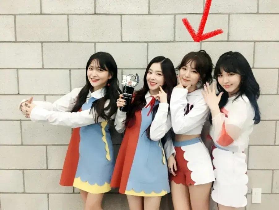 레드벨벳 슬기 루키(Rookie) 무대복 (팬메이드/코스프레)