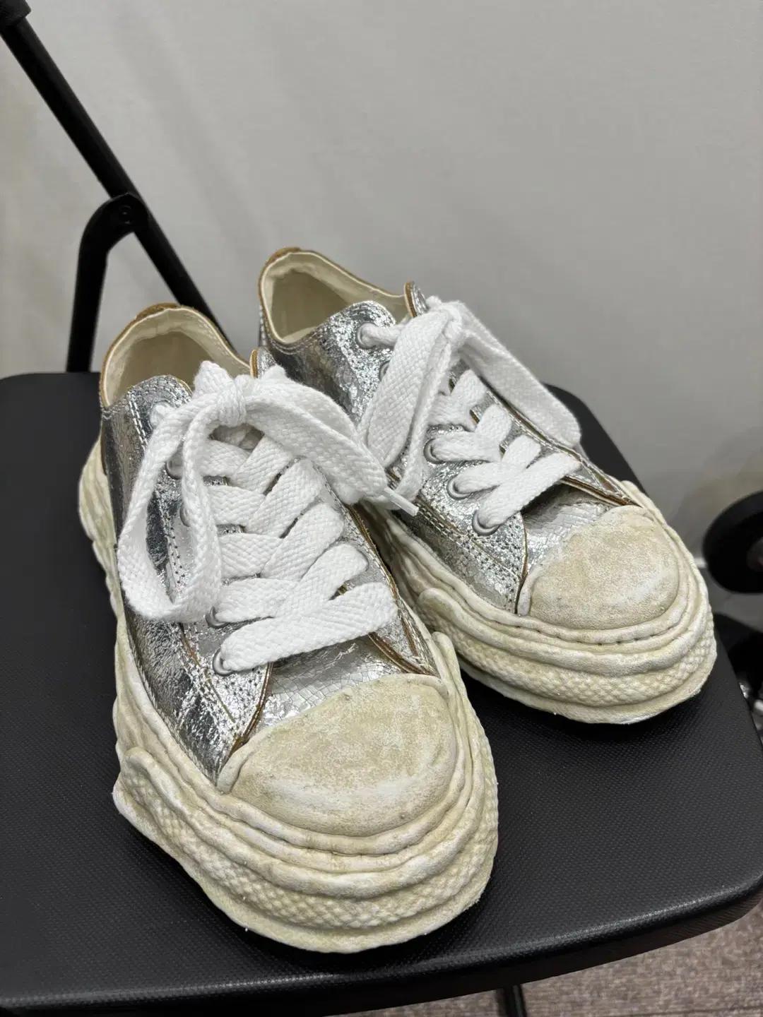 미하라야스히로 오리지널 솔 청키 스니커즈 실버 41