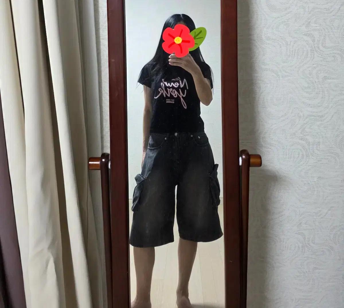 제너럴아이디어 크롭 반팔티