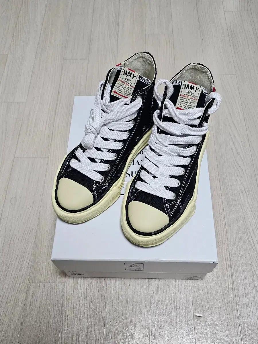 (새상품) 메종미하라야스히로 MMY 피터슨 23 블랙 캔버스 40사이즈