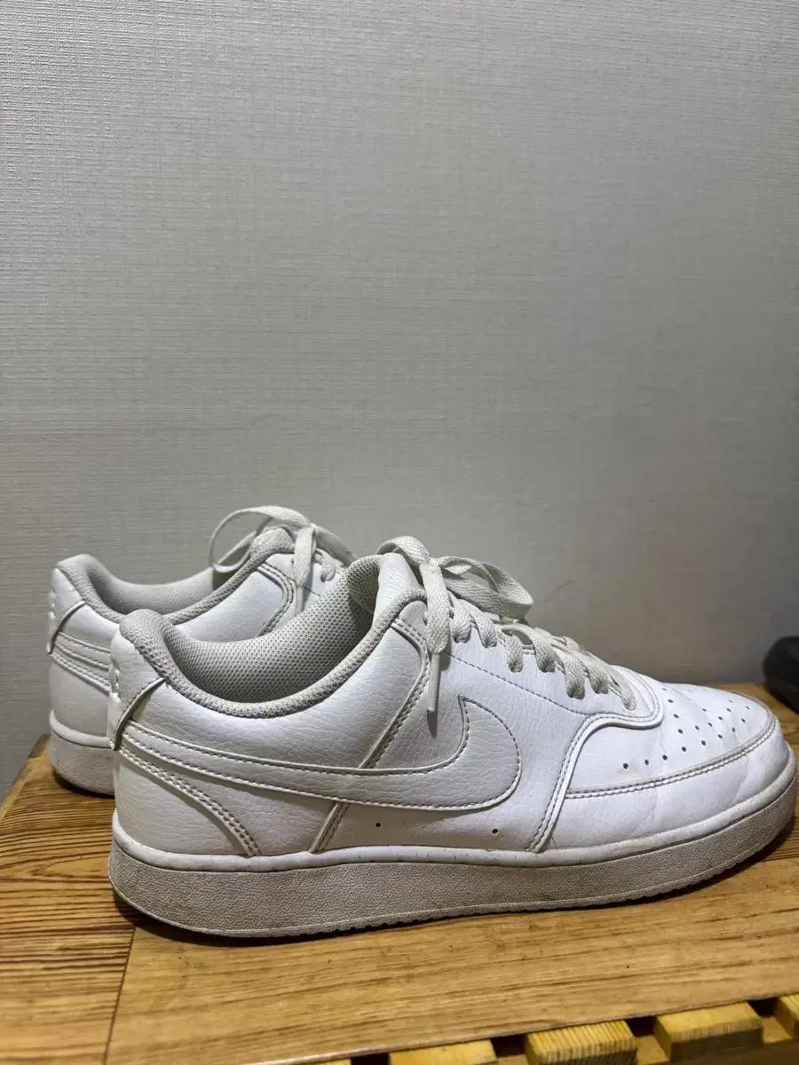 나이키 코트 비전 로우 올백 280