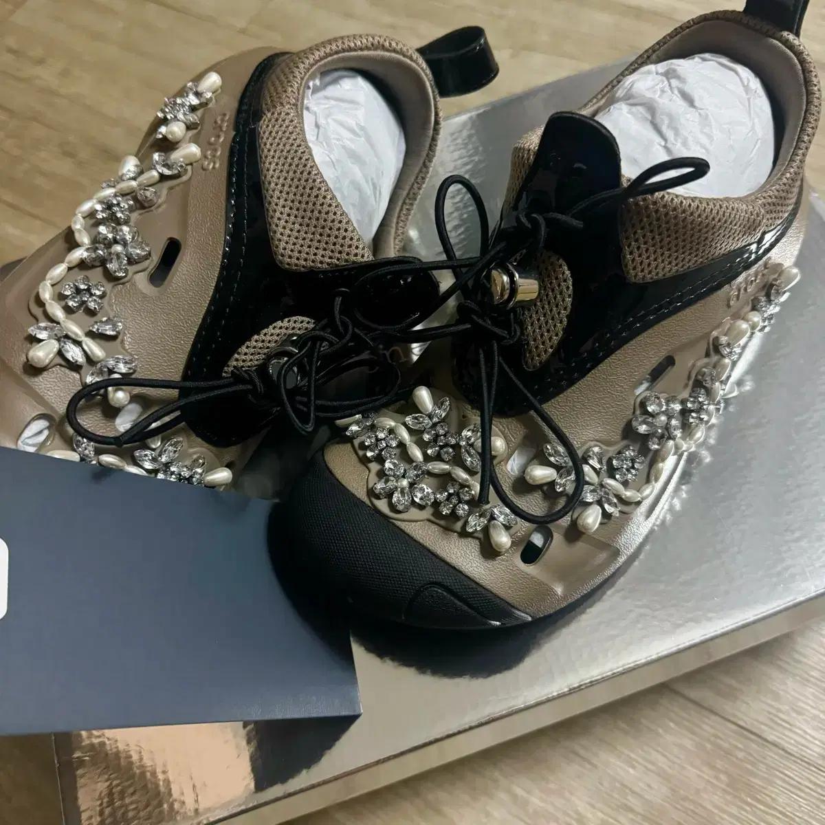 Simone Rocha 시몬로샤 크록스 퀵트레일 로우 카키