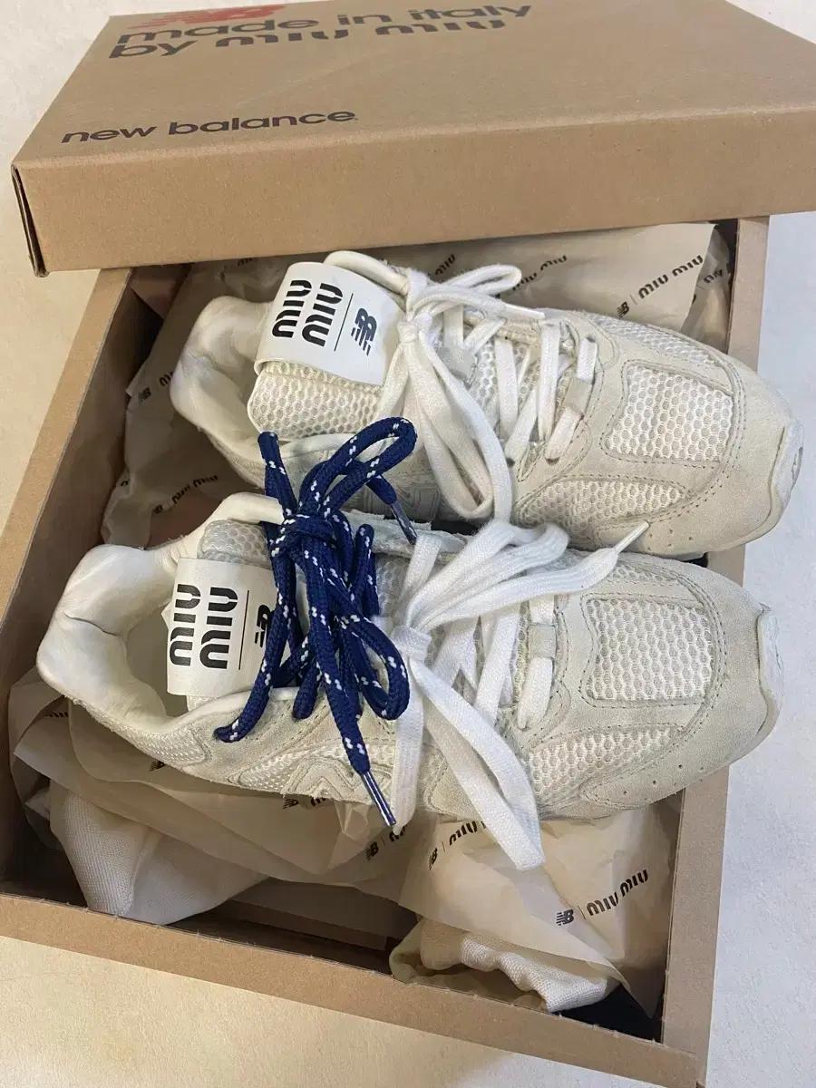 미우미우 530 뉴발란스 스니커즈 / 36사이즈