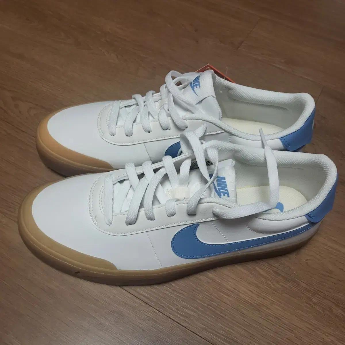 정품 새상품) 나이키 스니커즈 신발 275