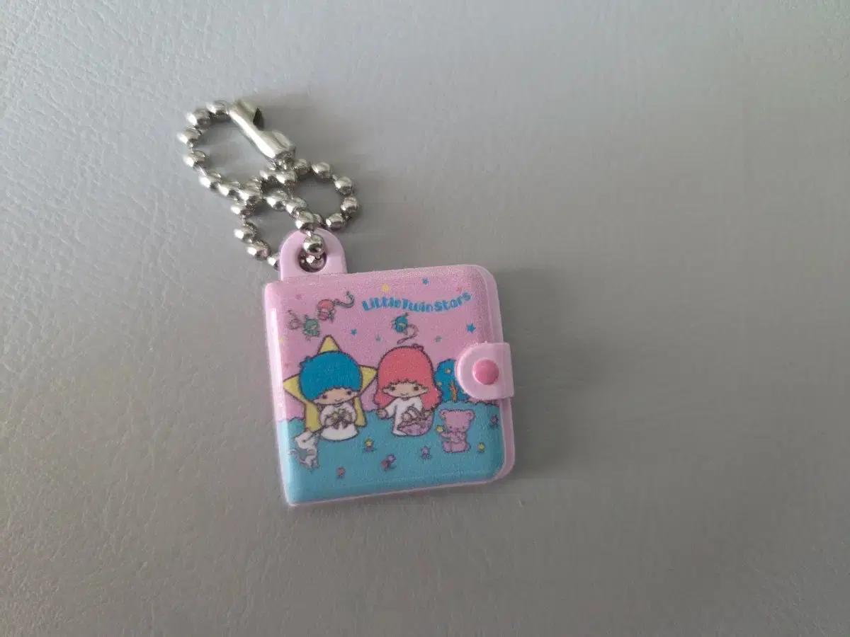 키키라라 다이어리 가챠 키링