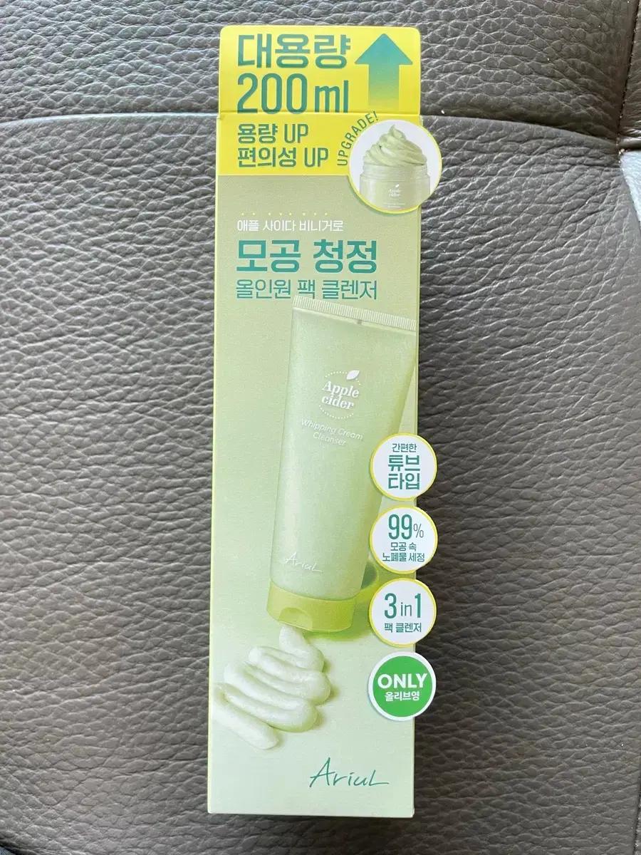 [새상품] 아리얼 애플 사이다 휘핑크림 클렌저