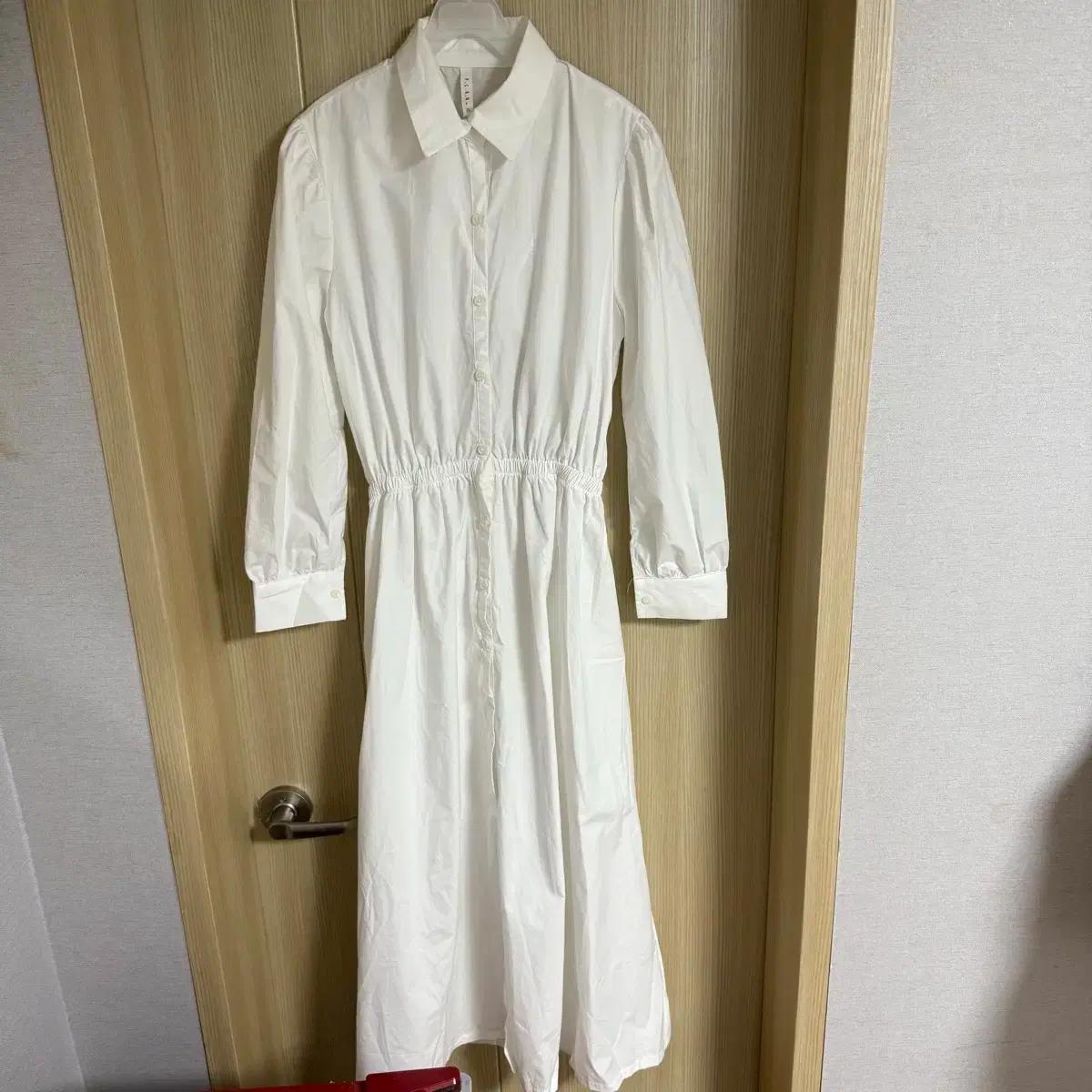 쿨거시택포 새상품 백트임 셔츠 원피스 화이트 흰색 프리 옷 정리