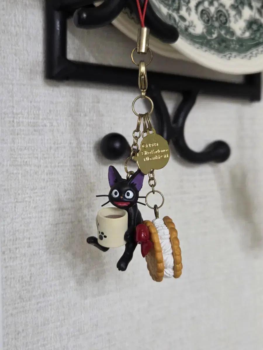 지브리 마녀 배달부 키키 가챠 피규어 키링 장식 지지