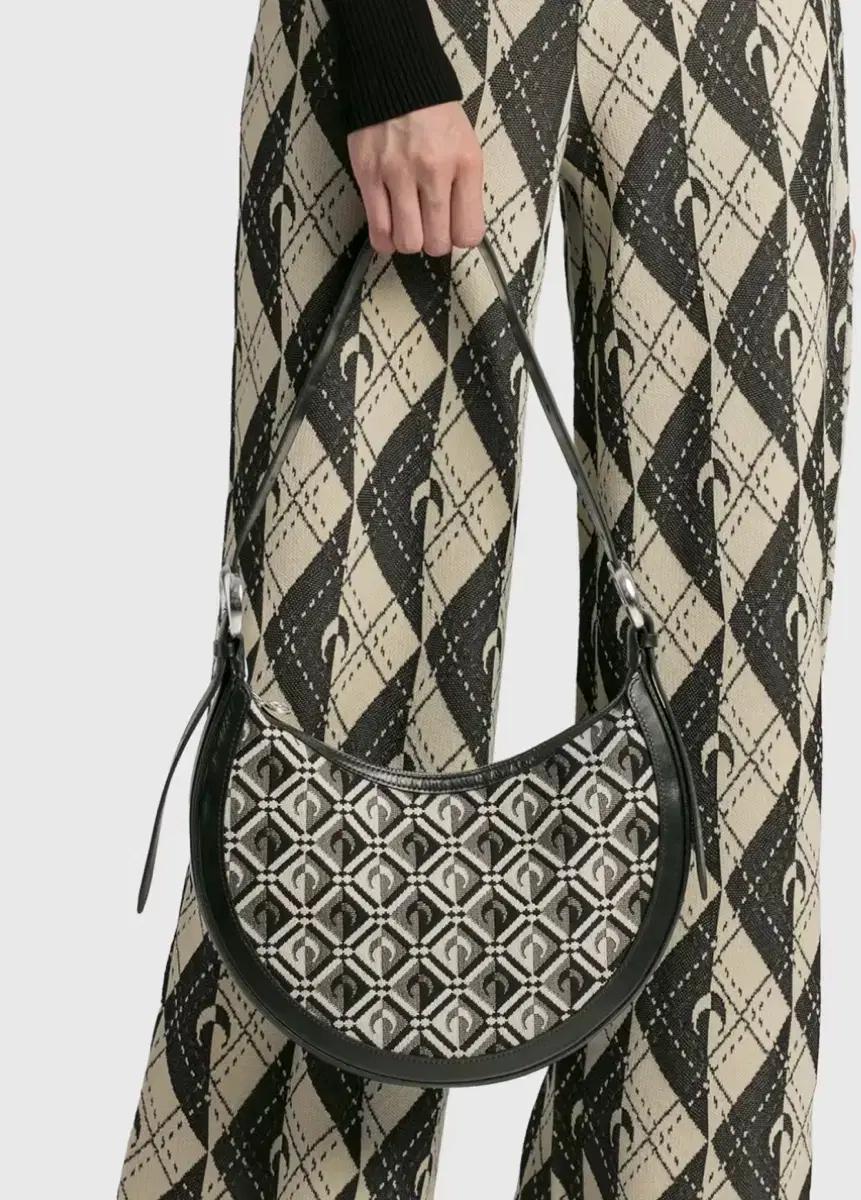 MARINE SERRE 마린세르 문 다이아몬드 이클립스 백 판매합니다