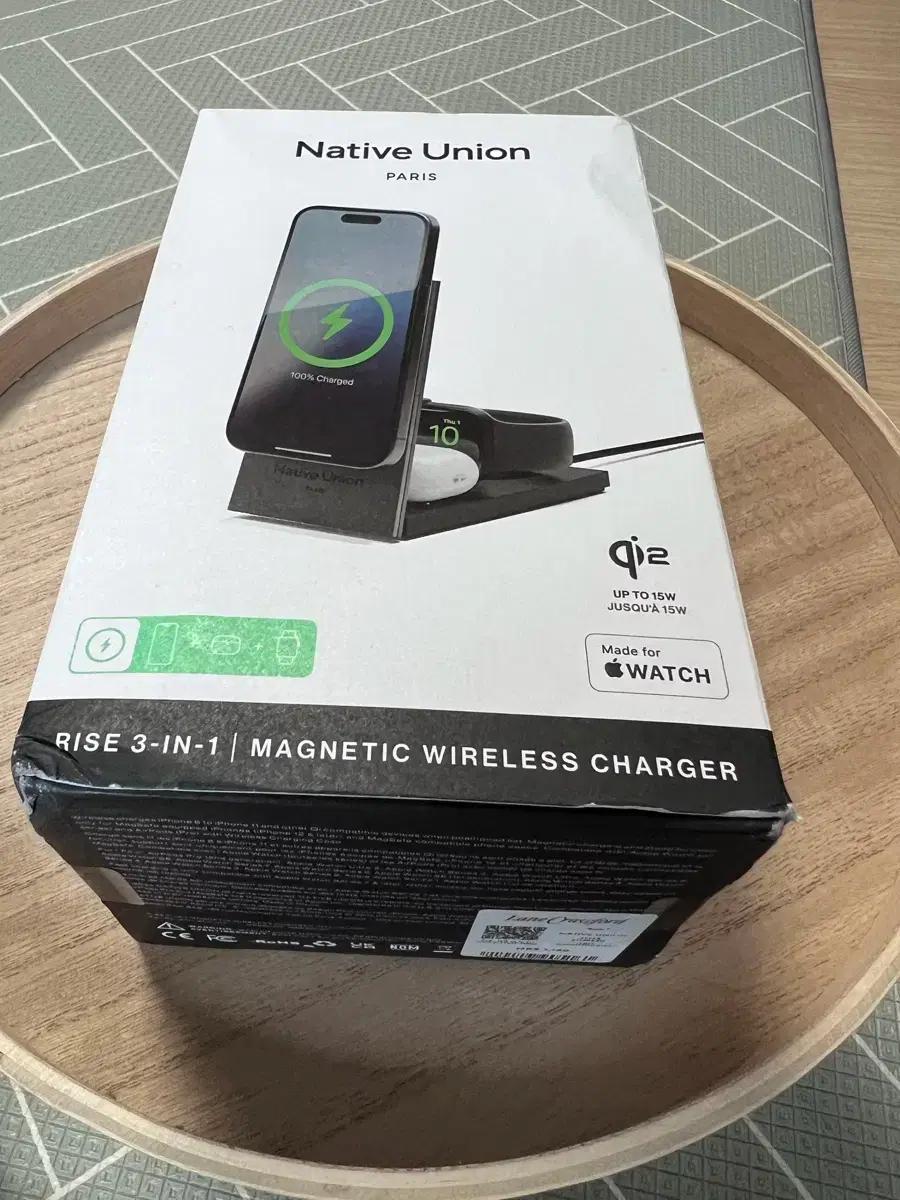 Native Union Rise 3 in 1 Magnetic 충전기