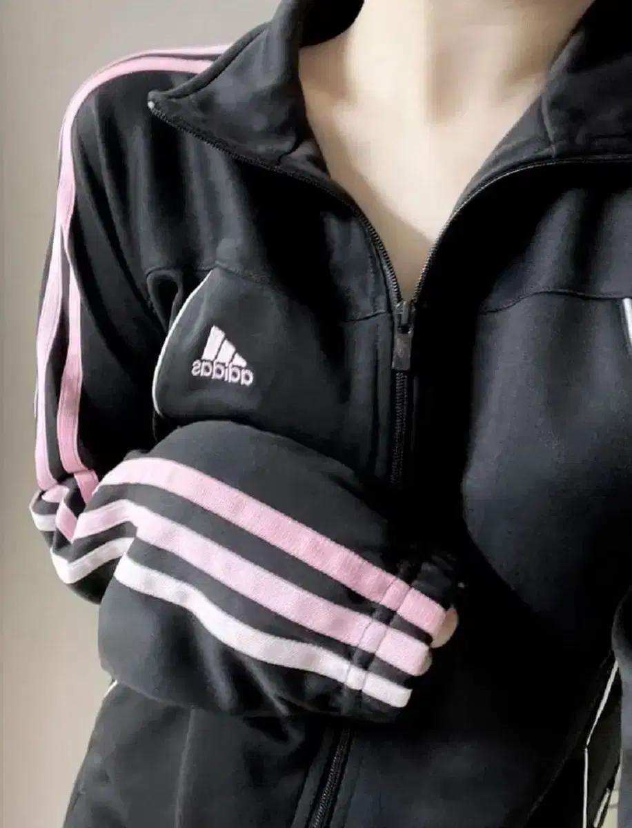 아디다스 딸기우유 블랙핑크 져지 극희귀 대대장 빈티지